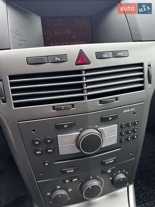 Хэтчбек Opel Astra 2006 в Ровно фото 20 Хэтчбек Opel Astra 2006 в Ровно