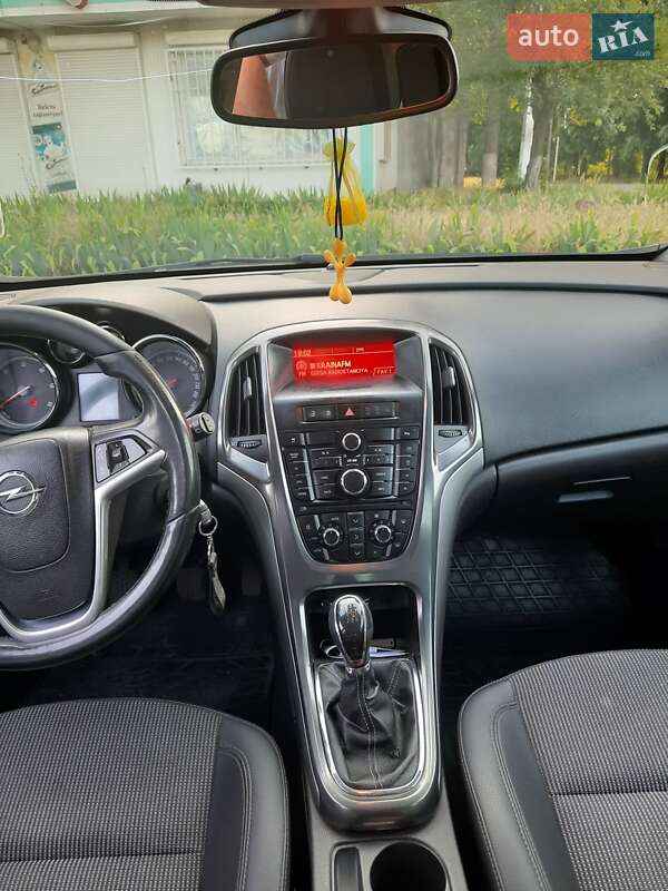 Универсал Opel Astra 2011 в Балте