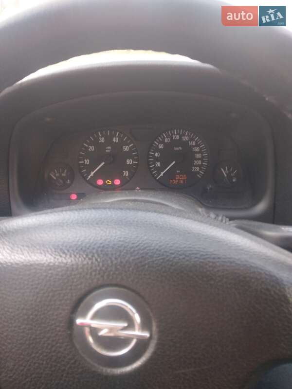 Хэтчбек Opel Astra 2005 в Ивано-Франковске