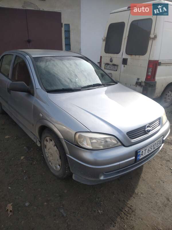 Хэтчбек Opel Astra 2005 в Ивано-Франковске