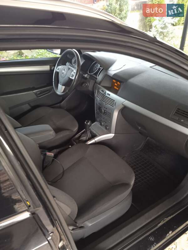 Універсал Opel Astra 2009 в Бучачі