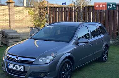 Универсал Opel Astra 2005 в Луцке