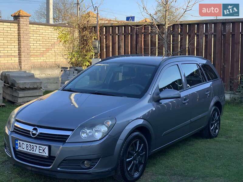 Универсал Opel Astra 2005 в Луцке