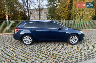 Универсал Opel Astra 2012 в Ивано-Франковске