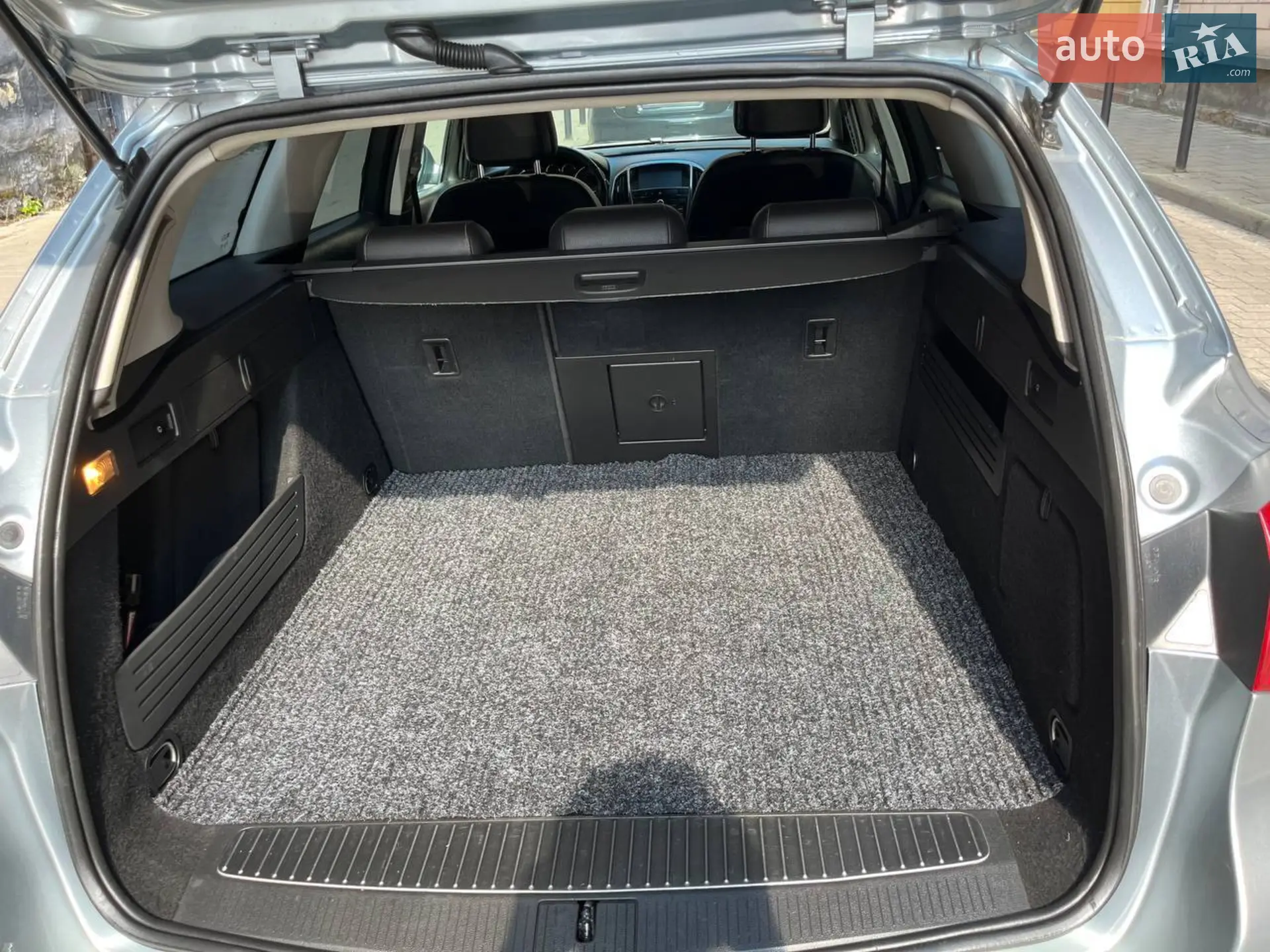 2011 Opel Astra - мініатюра 9