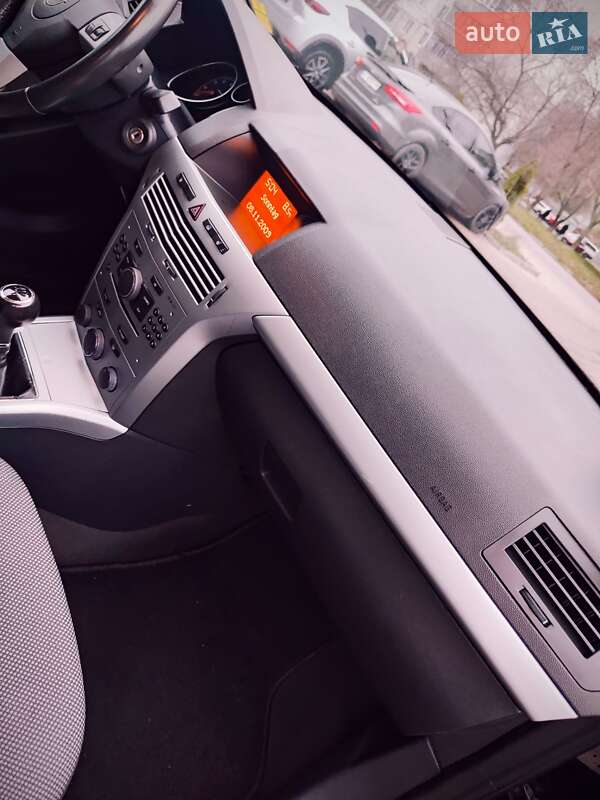 Універсал Opel Astra 2010 в Білій Церкві фото 35 Універсал Opel Astra 2010 в Білій Церкві