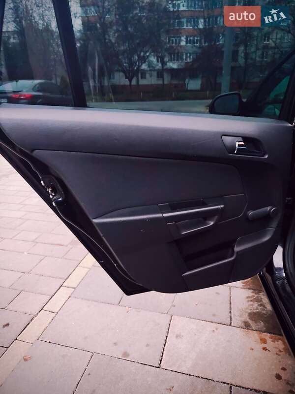 Універсал Opel Astra 2010 в Білій Церкві фото 44 Універсал Opel Astra 2010 в Білій Церкві