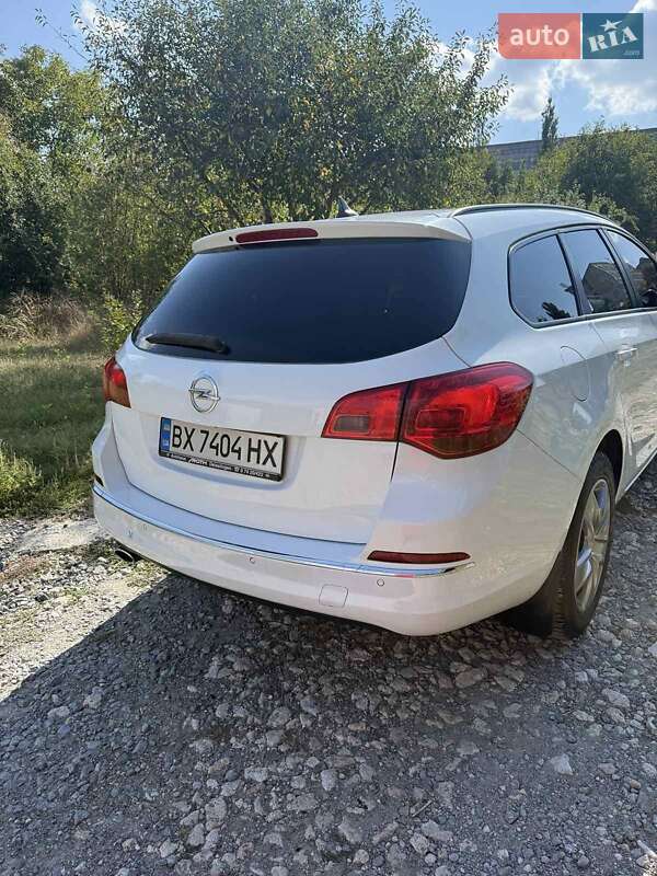 Универсал Opel Astra 2012 в Каменец-Подольском