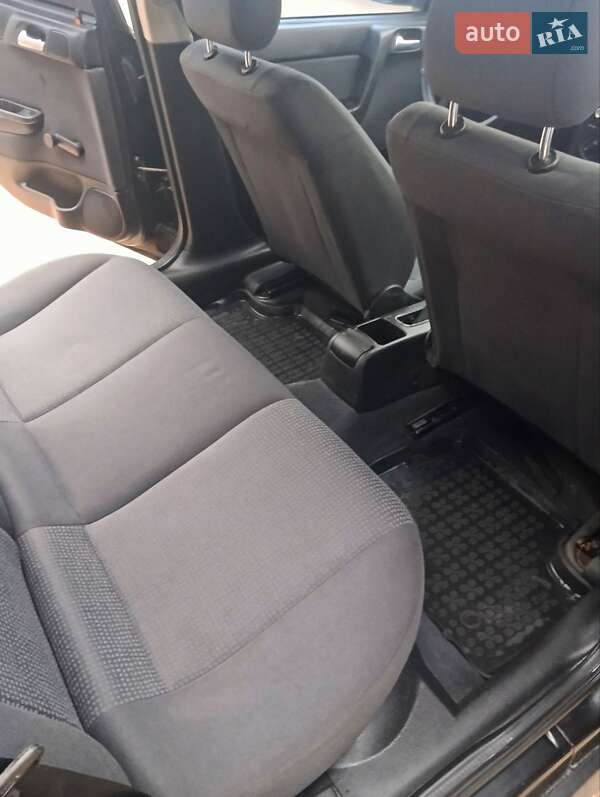 Седан Opel Astra 2006 в Ивано-Франковске