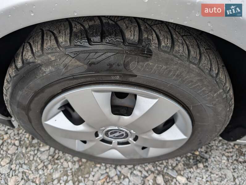 Универсал Opel Astra 2008 в Ровно