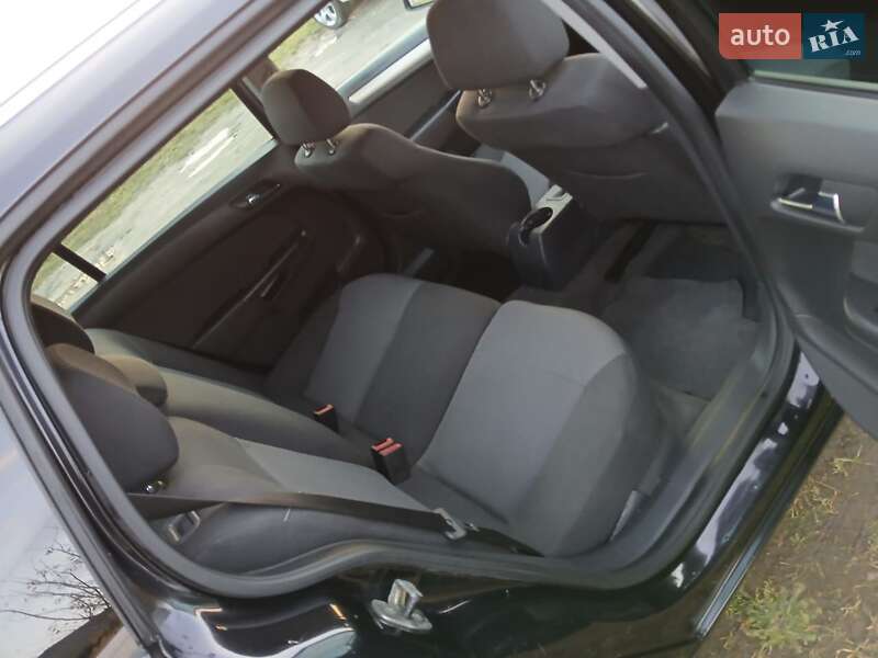 Универсал Opel Astra 2008 в Луцке