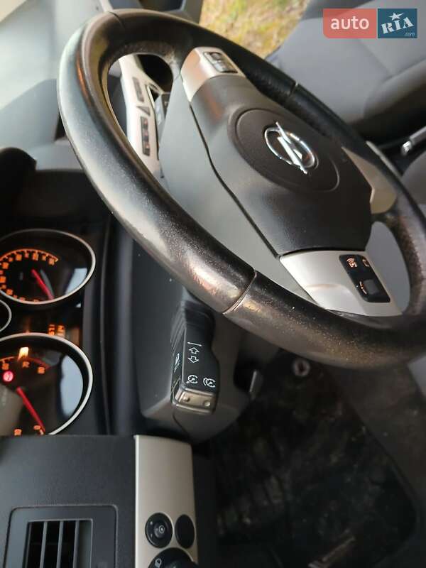 Универсал Opel Astra 2008 в Луцке