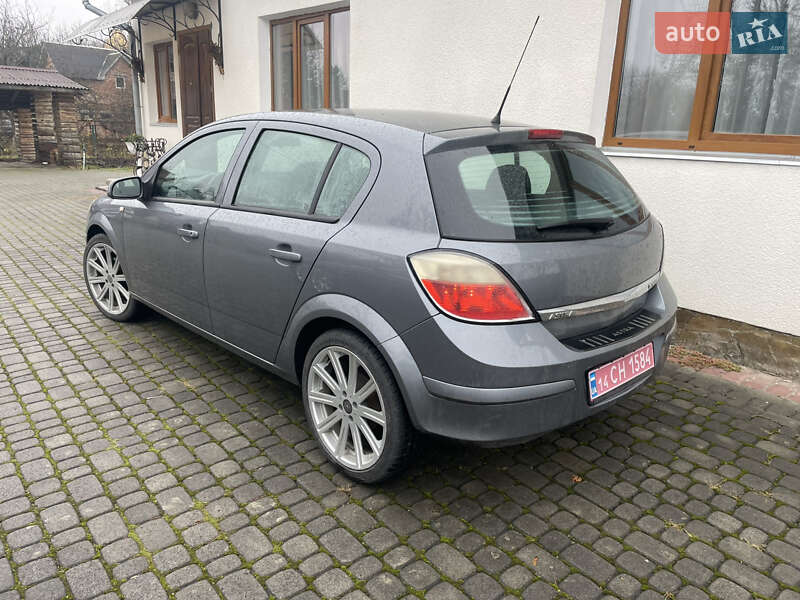 Хэтчбек Opel Astra 2006 в Ивано-Франковске