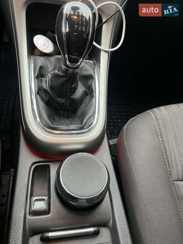 Універсал Opel Astra 2011 в Львові