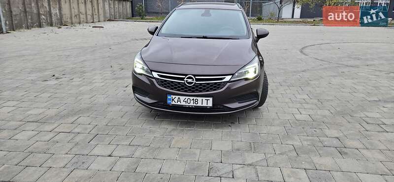Opel Astra 2016