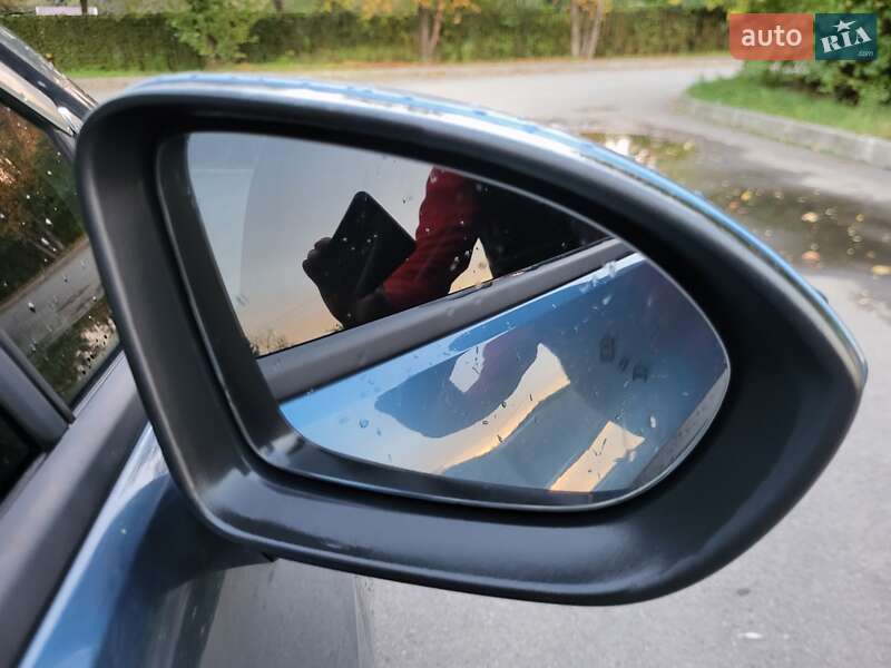 Універсал Opel Astra 2017 в Ужгороді