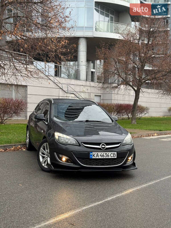 Универсал Opel Astra 2013 в Киеве фото 2 Универсал Opel Astra 2013 в Киеве