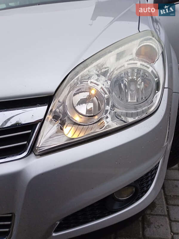 Універсал Opel Astra 2009 в Звягелі фото 8 Універсал Opel Astra 2009 в Звягелі