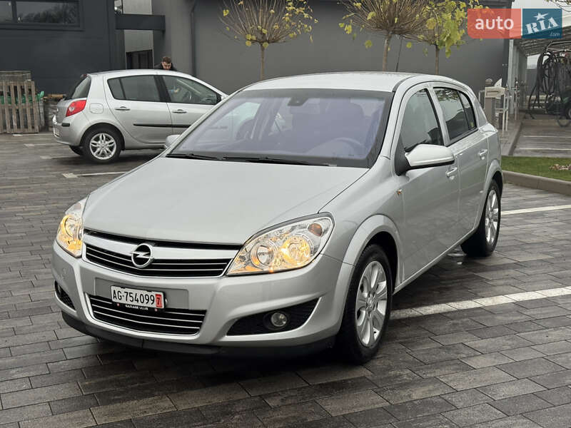 Хетчбек Opel Astra 2009 в Луцьку фото 3 Хетчбек Opel Astra 2009 в Луцьку