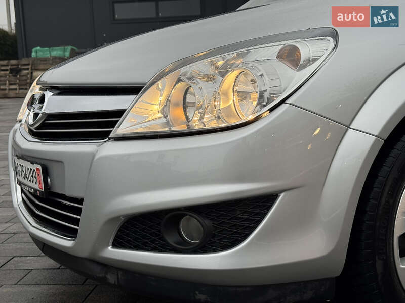 Хетчбек Opel Astra 2009 в Луцьку фото 42 Хетчбек Opel Astra 2009 в Луцьку