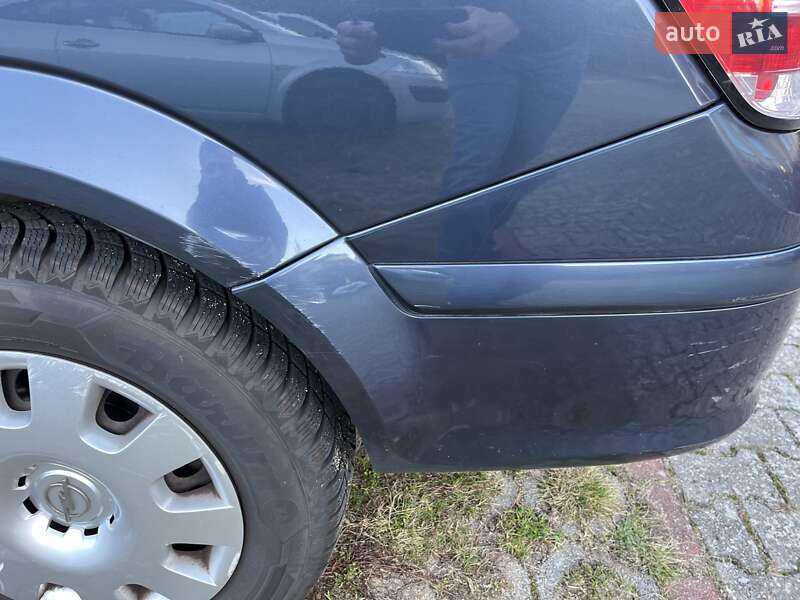 Универсал Opel Astra 2009 в Золочеве