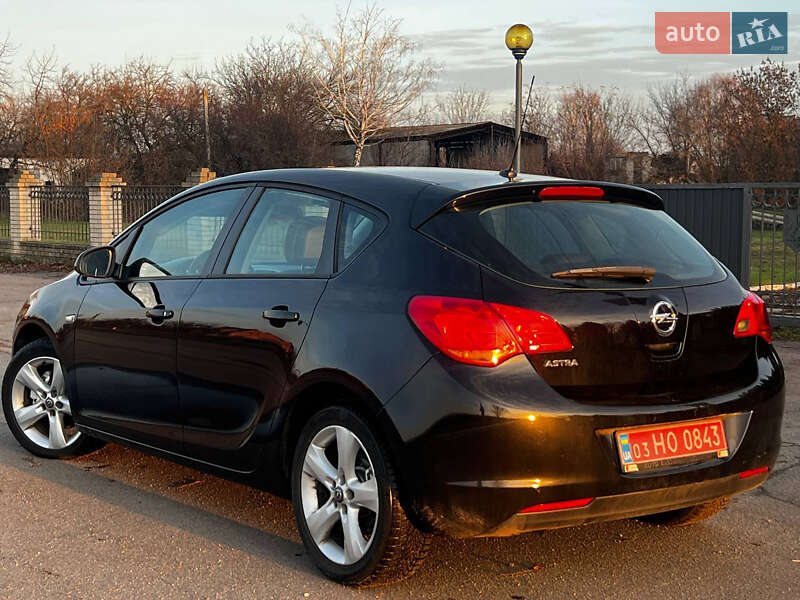 Хетчбек Opel Astra 2009 в Корсунь-Шевченківському