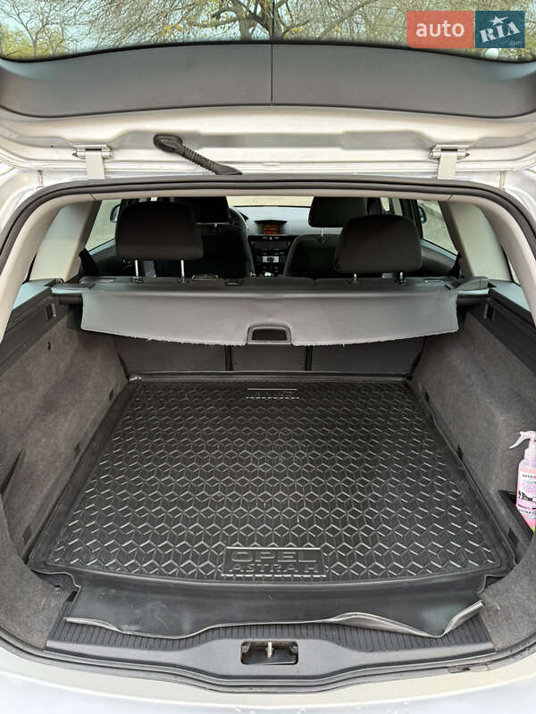 Универсал Opel Astra 2010 в Николаеве фото 10 Универсал Opel Astra 2010 в Николаеве