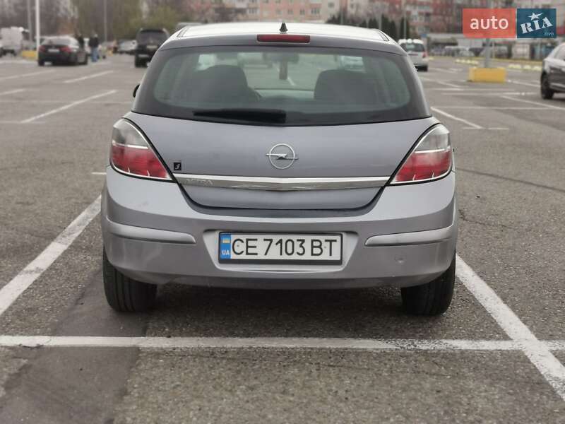 Хетчбек Opel Astra 2009 в Чернівцях