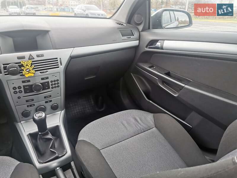 Хетчбек Opel Astra 2009 в Чернівцях