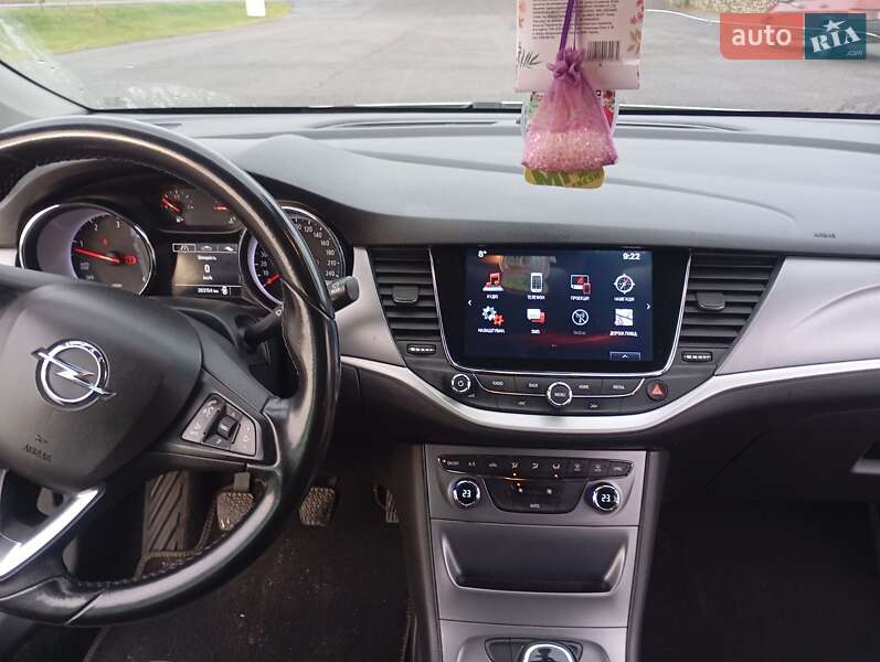 Универсал Opel Astra 2017 в Клевани