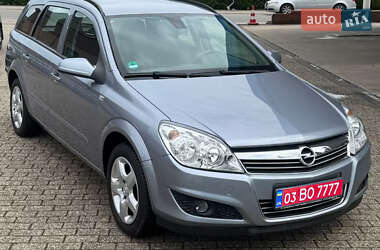 Универсал Opel Astra 2009 в Тернополе