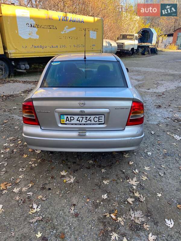 Седан Opel Astra 2005 в Запоріжжі