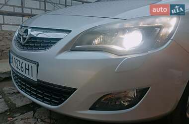 Универсал Opel Astra 2011 в Балте
