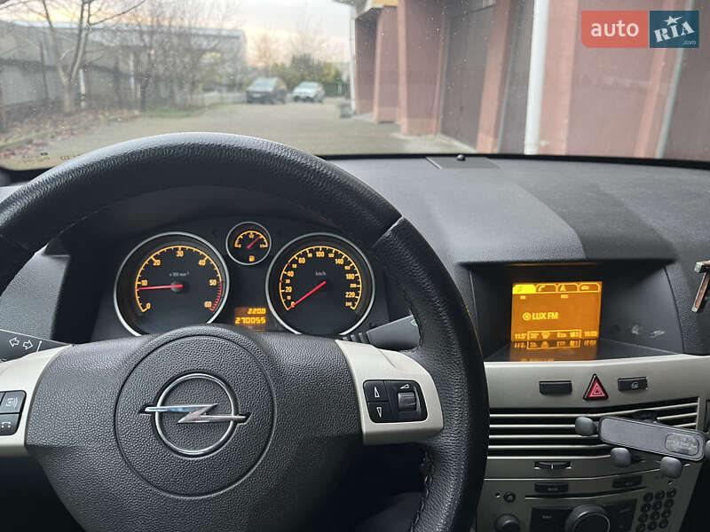 Универсал Opel Astra 2008 в Пустомытах