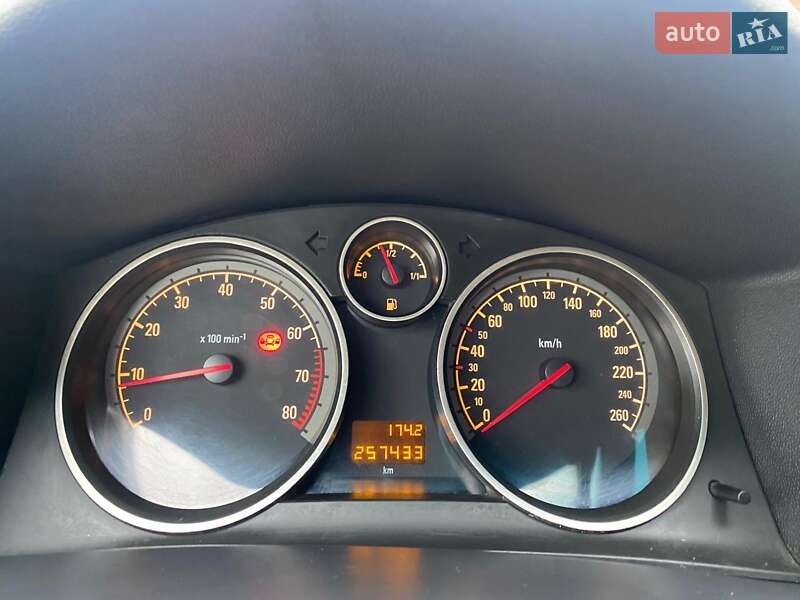 Хэтчбек Opel Astra 2007 в Одессе