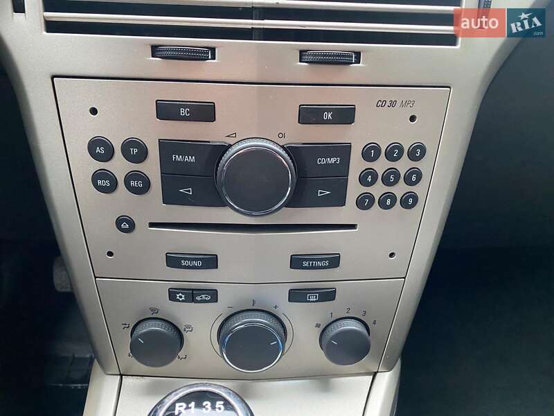 Хэтчбек Opel Astra 2007 в Одессе