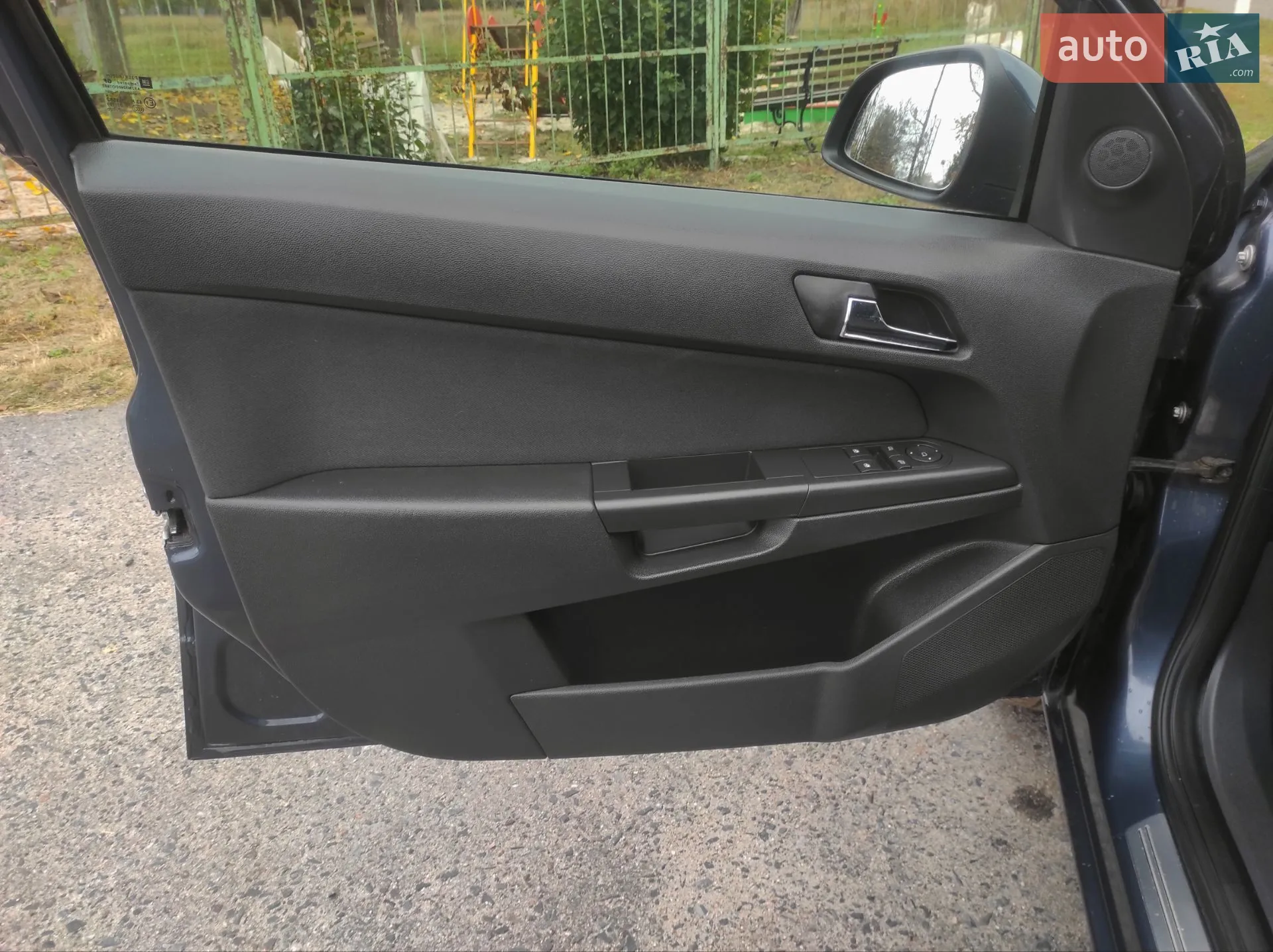 2010 Opel Astra - мініатюра 17