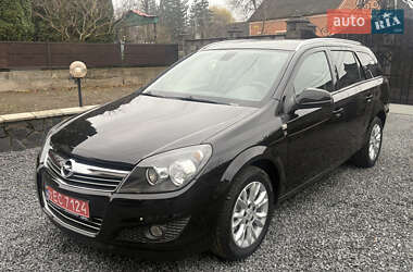 Універсал Opel Astra 2010 в Клевані