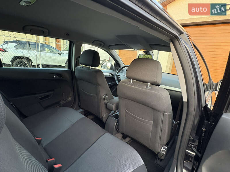 Універсал Opel Astra 2010 в Клевані фото 60 Універсал Opel Astra 2010 в Клевані