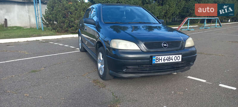 Седан Opel Astra 2007 в Черноморске