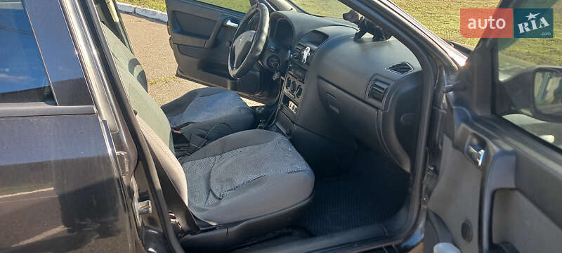 Седан Opel Astra 2007 в Черноморске