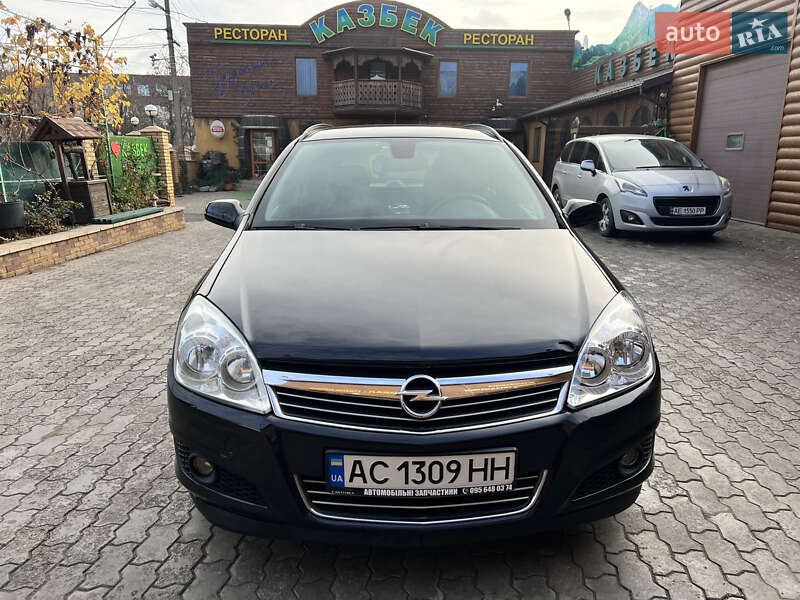 Універсал Opel Astra 2009 в Кривому Розі