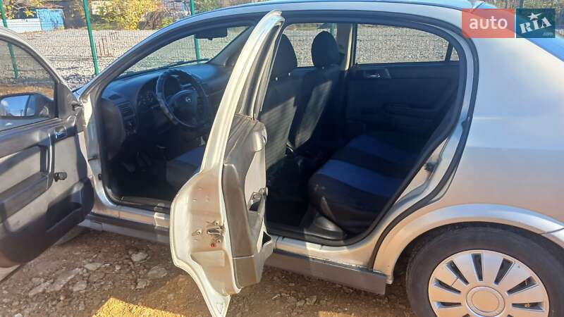 Седан Opel Astra 2006 в Одессе