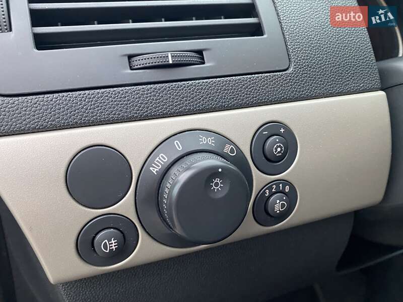 Универсал Opel Astra 2008 в Полтаве