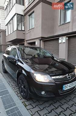 Хэтчбек Opel Astra 2013 в Тернополе