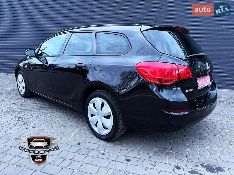 Универсал Opel Astra 2011 в Каменском