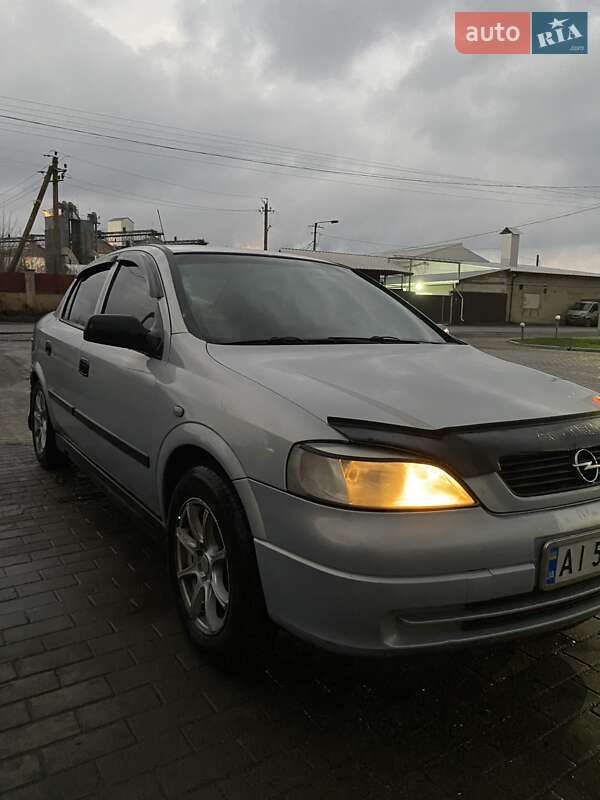 Седан Opel Astra 2004 в Козятині