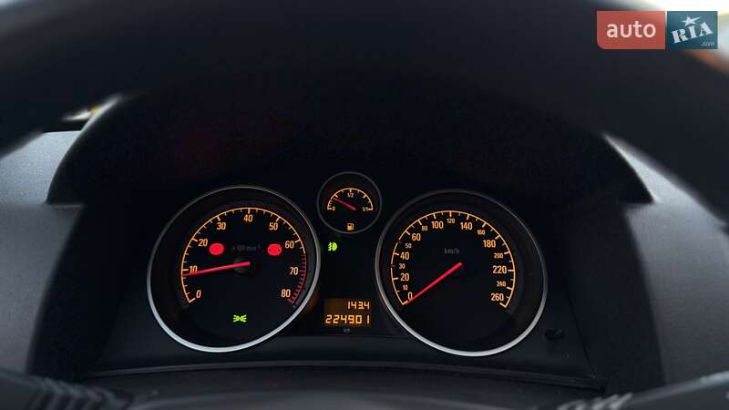 Універсал Opel Astra 2010 в Калуші