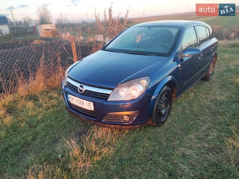 Хетчбек Opel Astra 2006 в Рівному
