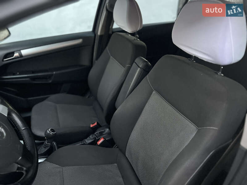 Универсал Opel Astra 2009 в Тернополе фото 17 Универсал Opel Astra 2009 в Тернополе